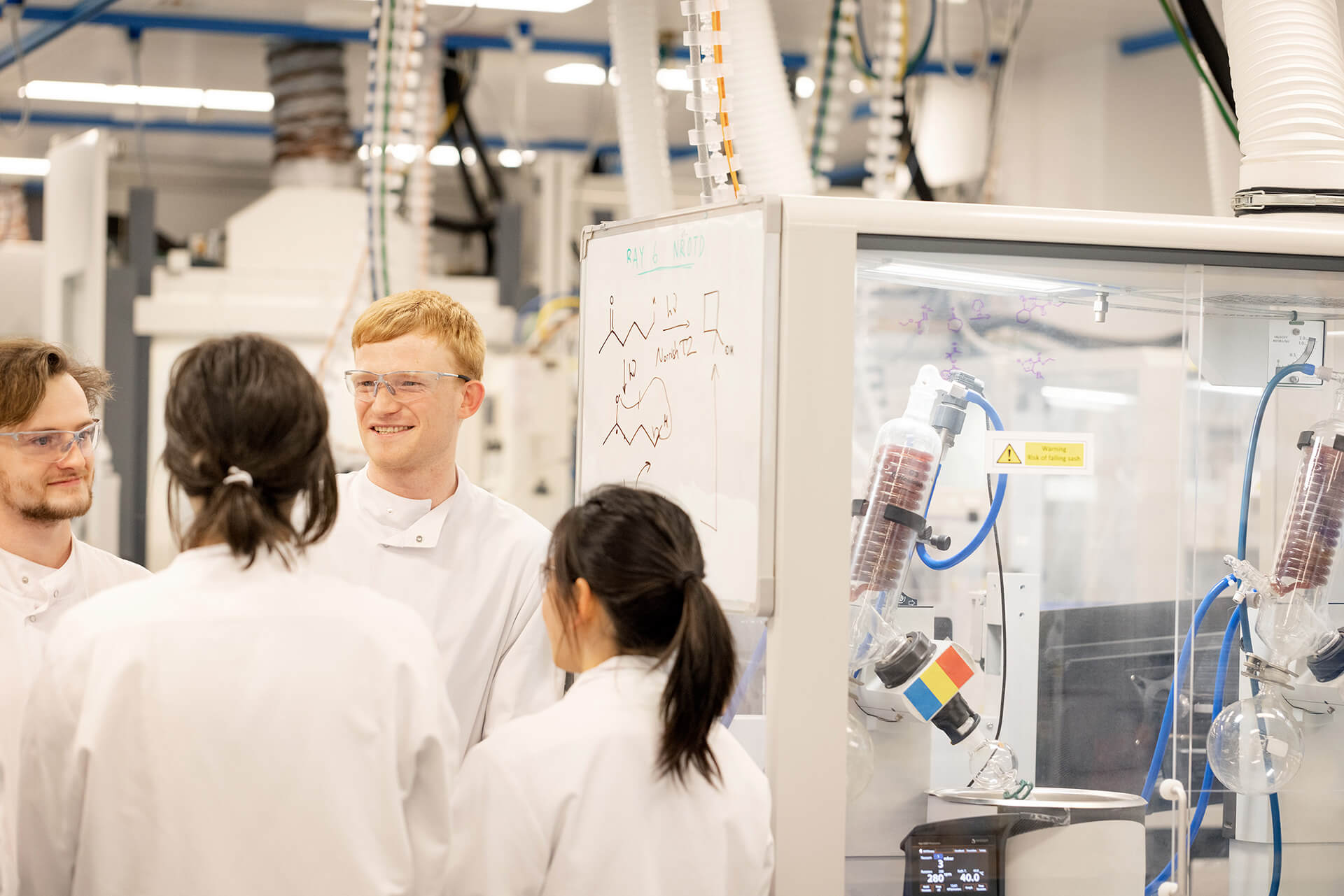 group of scientists in lab.